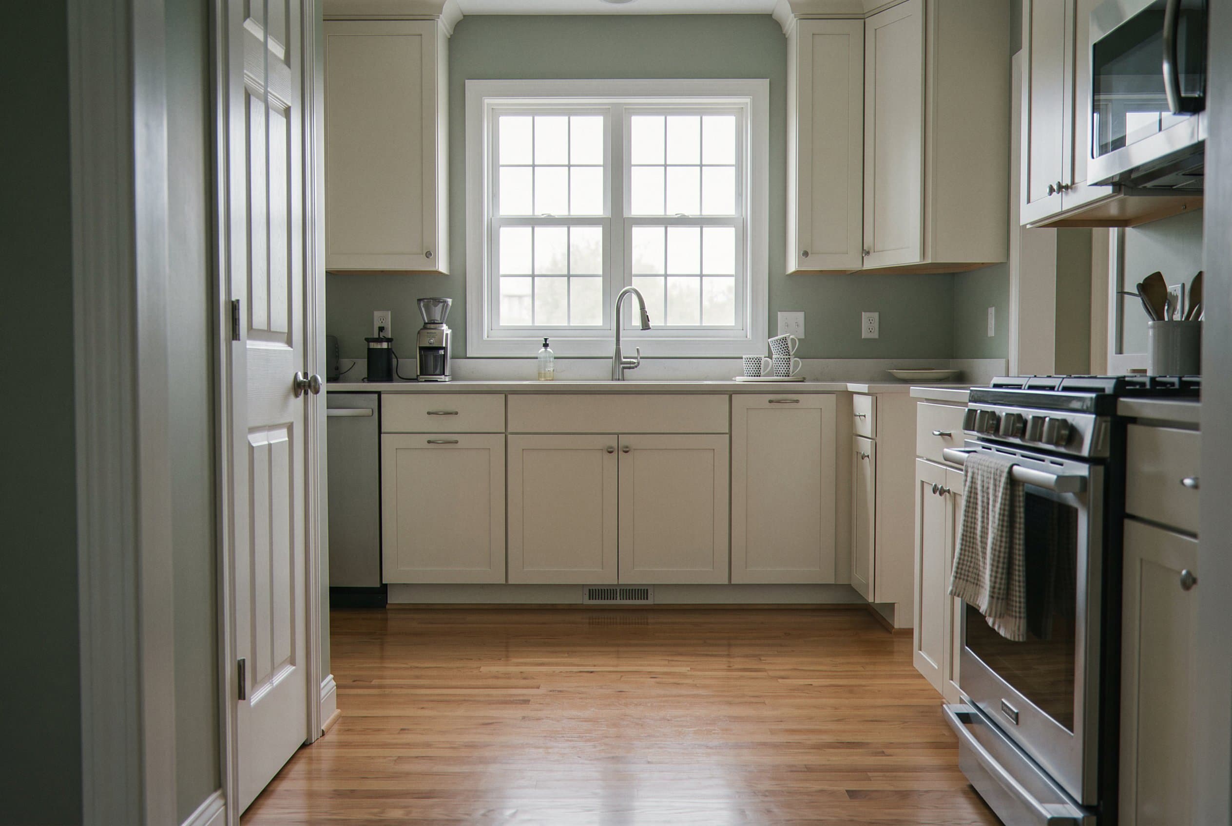 Kitchen dried and restored after pipe burst cleanup